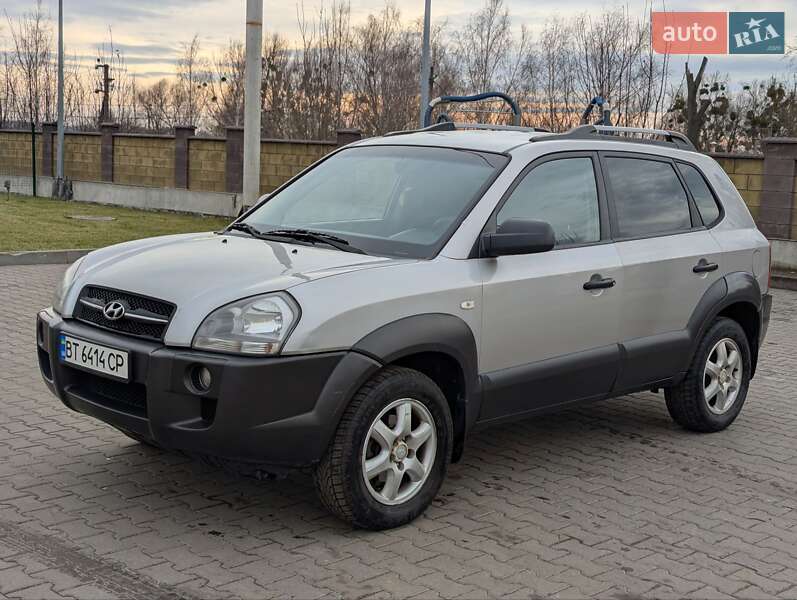 Внедорожник / Кроссовер Hyundai Tucson 2006 в Дубно Внедорожник / Кроссовер Hyundai Tucson 2006 в Дубно