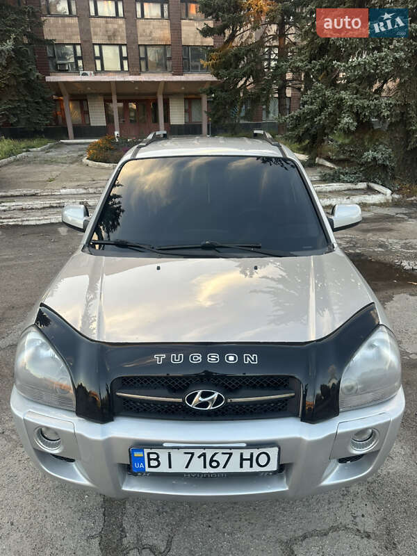 Внедорожник / Кроссовер Hyundai Tucson 2006 в Новой Водолаге Внедорожник / Кроссовер Hyundai Tucson 2006 в Новой Водолаге
