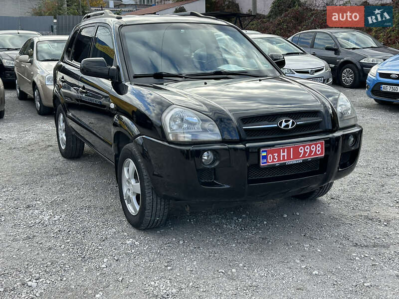 Внедорожник / Кроссовер Hyundai Tucson 2007 в Каменском Внедорожник / Кроссовер Hyundai Tucson 2007 в Каменском