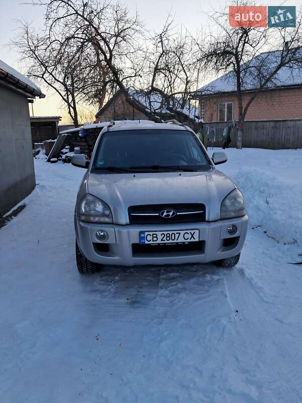 Внедорожник / Кроссовер Hyundai Tucson 2006 в Борзне