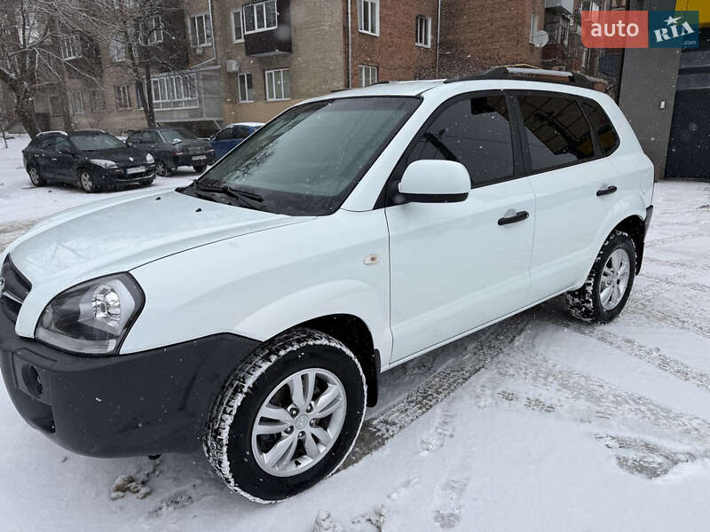 Внедорожник / Кроссовер Hyundai Tucson 2011 в Киеве