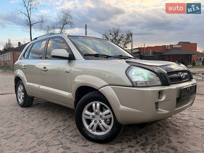 Внедорожник / Кроссовер Hyundai Tucson 2009 в Ахтырке