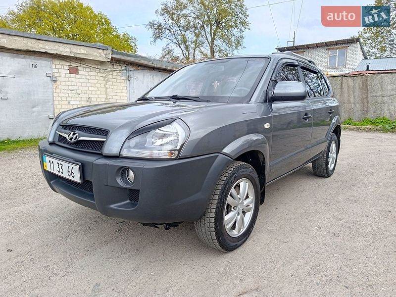 Позашляховик / Кросовер Hyundai Tucson 2011 в Черкасах