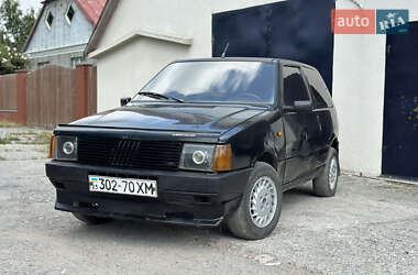 Хетчбек Fiat Uno 1988 в Городку