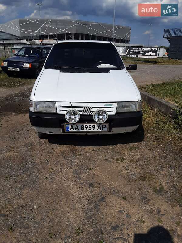 Хэтчбек Fiat Uno 1991 в Львове