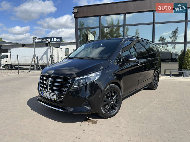 Минивэн Mercedes-Benz V-Class 2016 в Киеве Минивэн Mercedes-Benz V-Class 2016 в Киеве