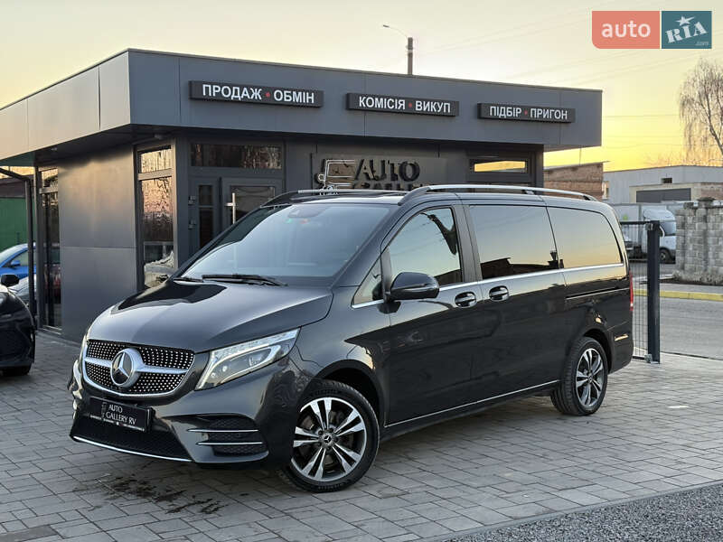 Мінівен Mercedes-Benz V-Class 2021 в Рівному Мінівен Mercedes-Benz V-Class 2021 в Рівному