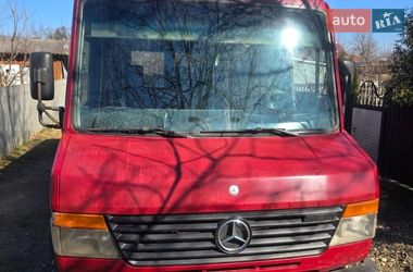 Мінівен Mercedes-Benz V-Class 2000 в Герці Мінівен Mercedes-Benz V-Class 2000 в Герці