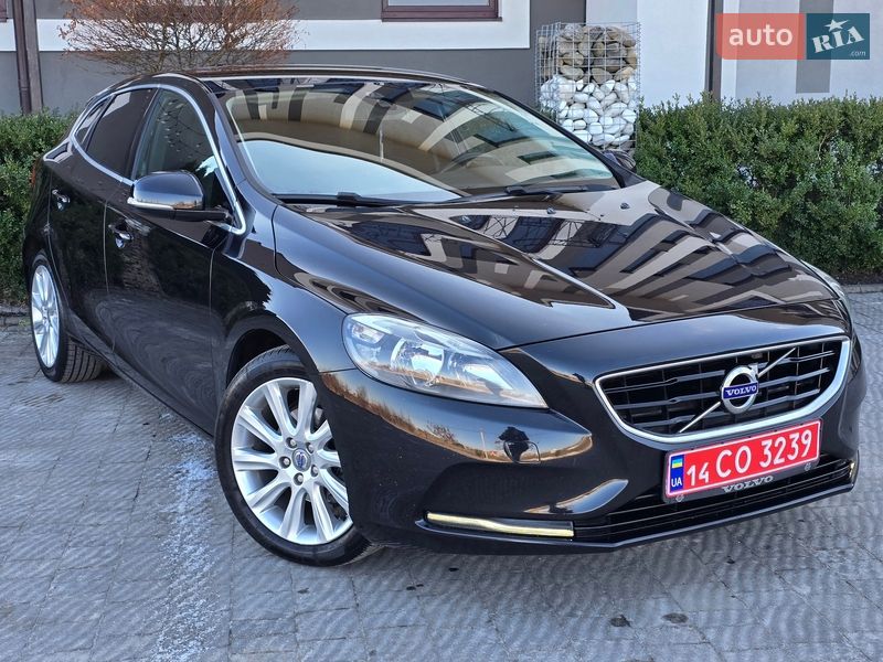 Хетчбек Volvo V40 2013 в Стрию