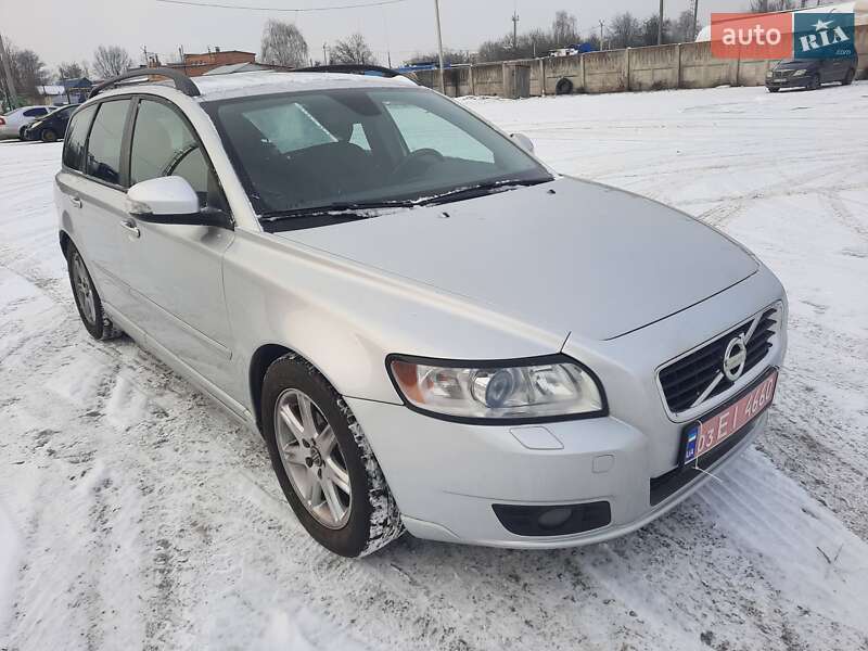 Універсал Volvo V50 2011 в Полтаві