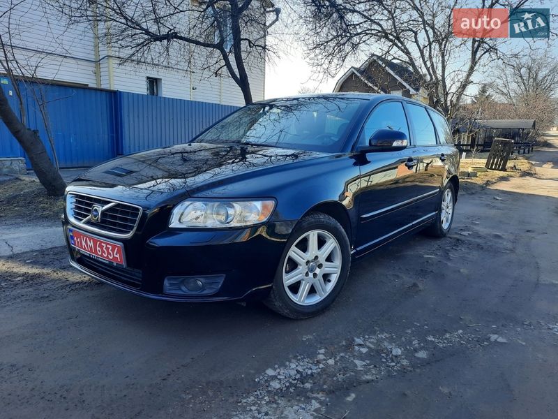 Универсал Volvo V50 2010 в Полтаве