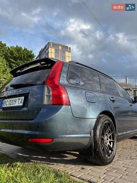 Универсал Volvo V50 2008 в Львове Универсал Volvo V50 2008 в Львове