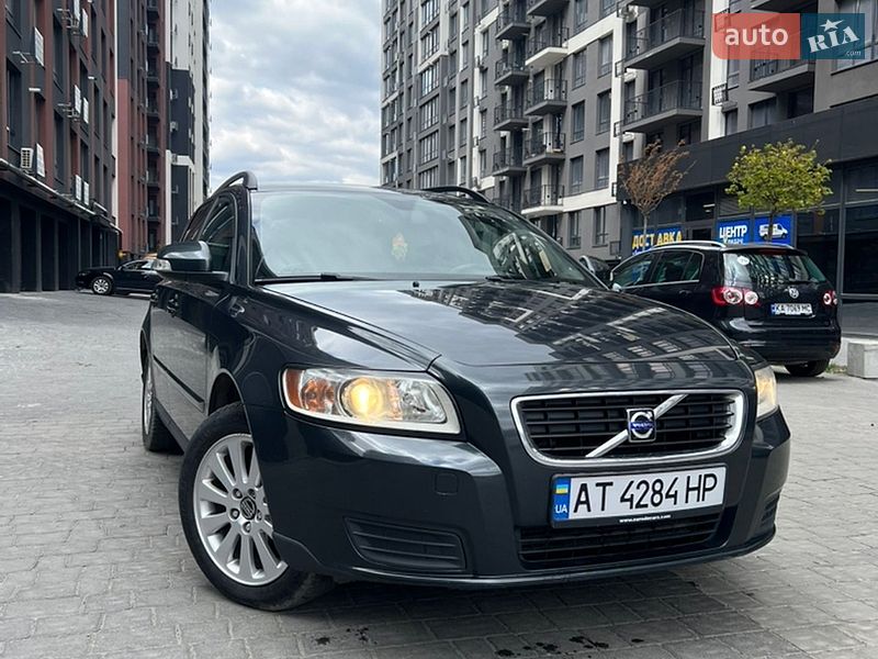 Універсал Volvo V50 2010 в Івано-Франківську