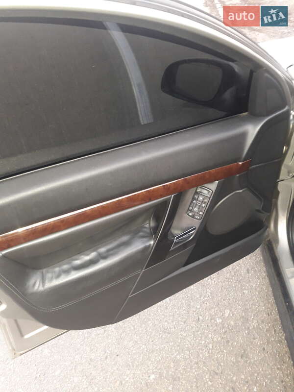 Седан Opel Vectra 2003 в Доманевке