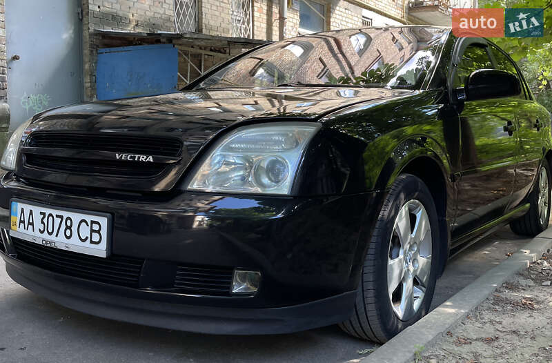 Седан Opel Vectra 2003 в Киеве