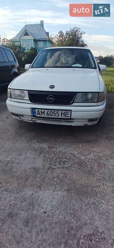 Лифтбек Opel Vectra 1992 в Житомире