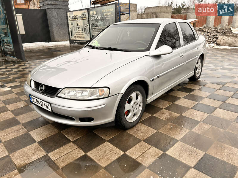 Седан Opel Vectra 1999 в Самборе