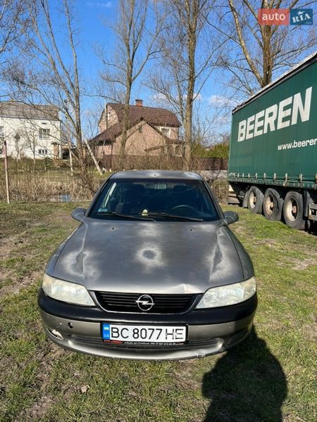 Лифтбек Opel Vectra 1997 в Жовтанцах Лифтбек Opel Vectra 1997 в Жовтанцах