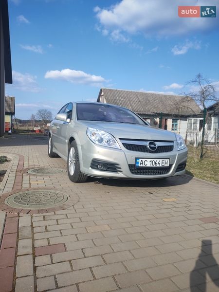 Лифтбек Opel Vectra 2006 в Луцке