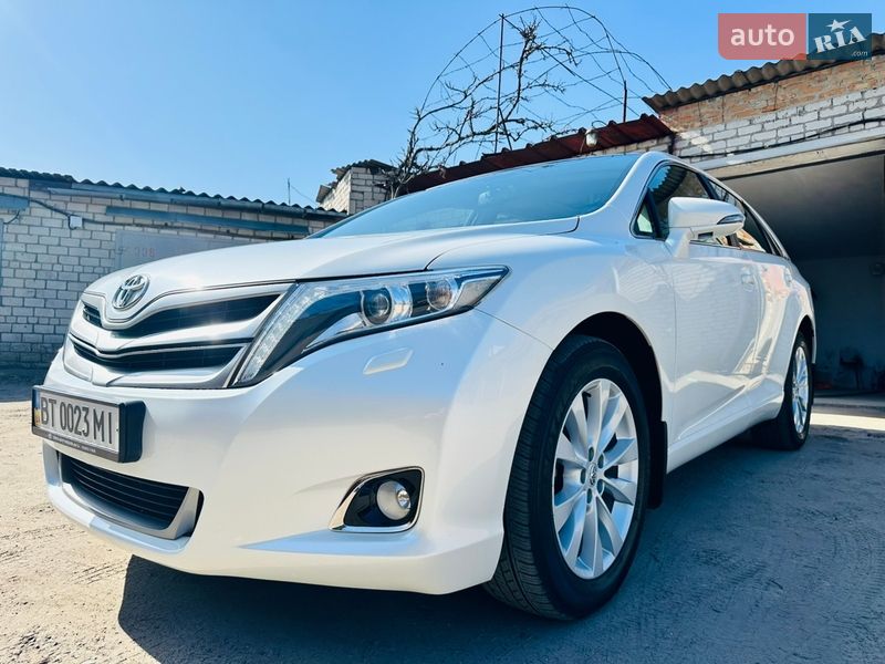 Позашляховик / Кросовер Toyota Venza 2013 в Миколаєві