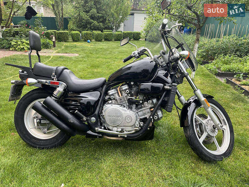 Мотоцикл Классик Honda VF 750 Magna 1987 в Киеве