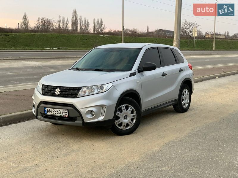 Внедорожник / Кроссовер Suzuki Vitara 2015 в Одессе