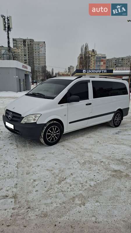 Вантажний фургон Mercedes-Benz Vito 2011 в Харкові