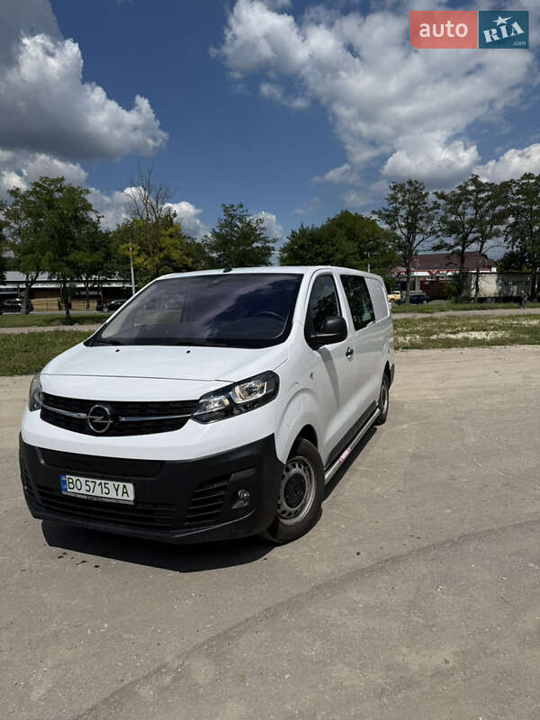 Грузопассажирский фургон Opel Vivaro-e 2023 в Тернополе