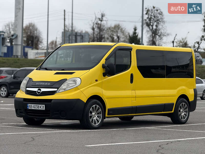 Минивэн Opel Vivaro 2009 в Виннице