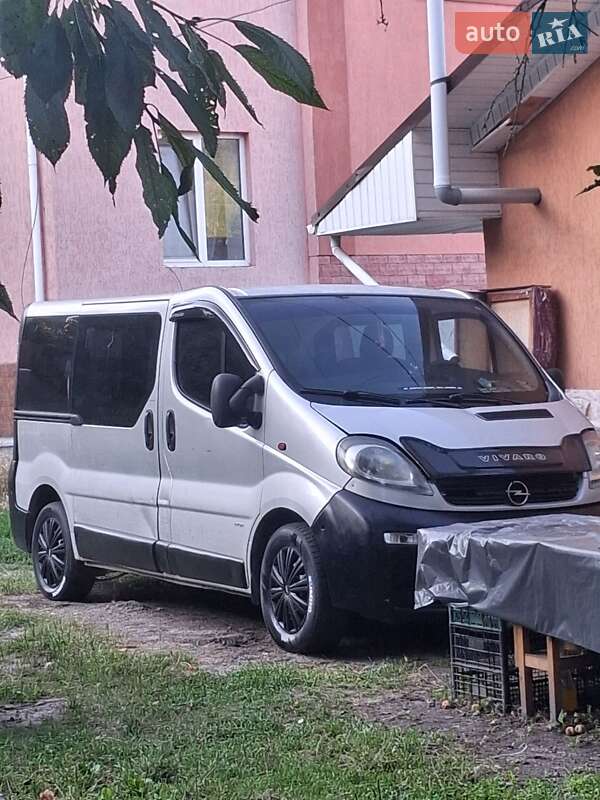 Минивэн Opel Vivaro 2004 в Киеве Минивэн Opel Vivaro 2004 в Киеве