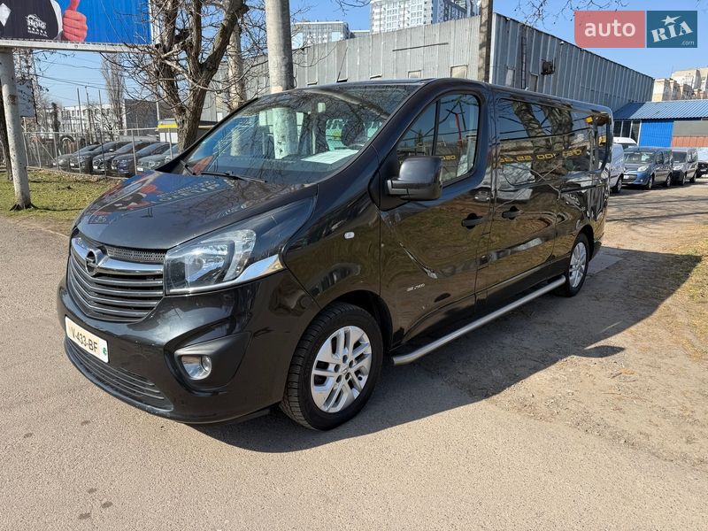 Грузопассажирский фургон Opel Vivaro 2016 в Одессе Грузопассажирский фургон Opel Vivaro 2016 в Одессе