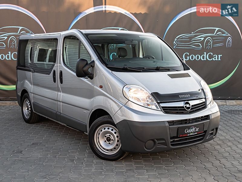 Минивэн Opel Vivaro 2012 в Луцке