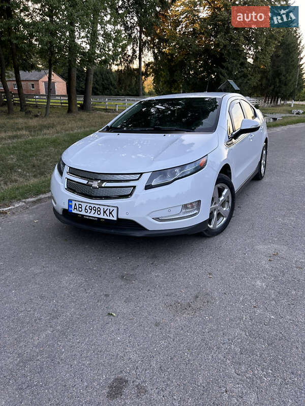 Хэтчбек Chevrolet Volt 2012 в Ильинцах