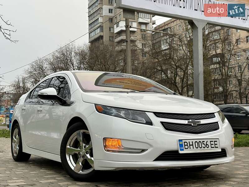 Хэтчбек Chevrolet Volt 2015 в Одессе
