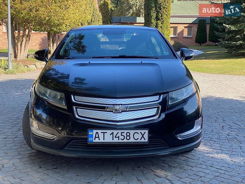 Хэтчбек Chevrolet Volt 2012 в Ивано-Франковске