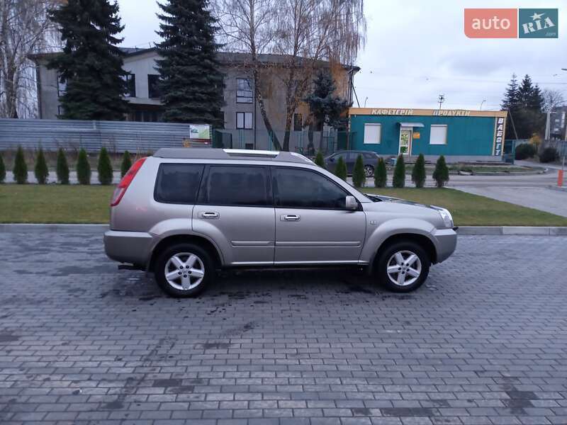 Внедорожник / Кроссовер Nissan X-Trail 2006 в Ровно