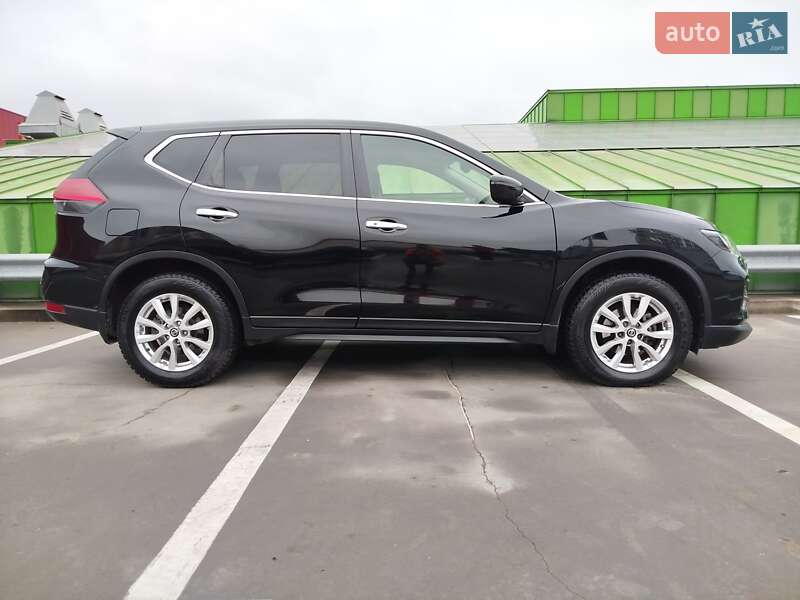 Внедорожник / Кроссовер Nissan X-Trail 2021 в Киеве