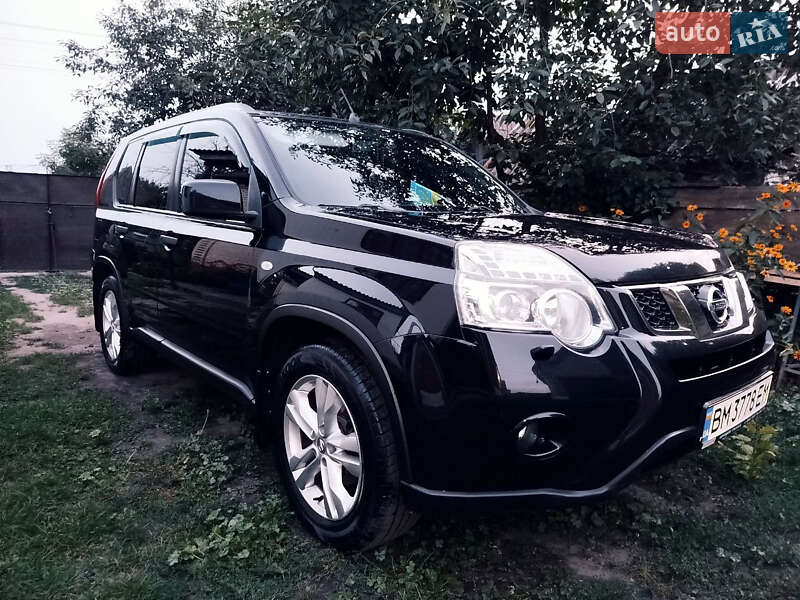 Позашляховик / Кросовер Nissan X-Trail 2013 в Сумах