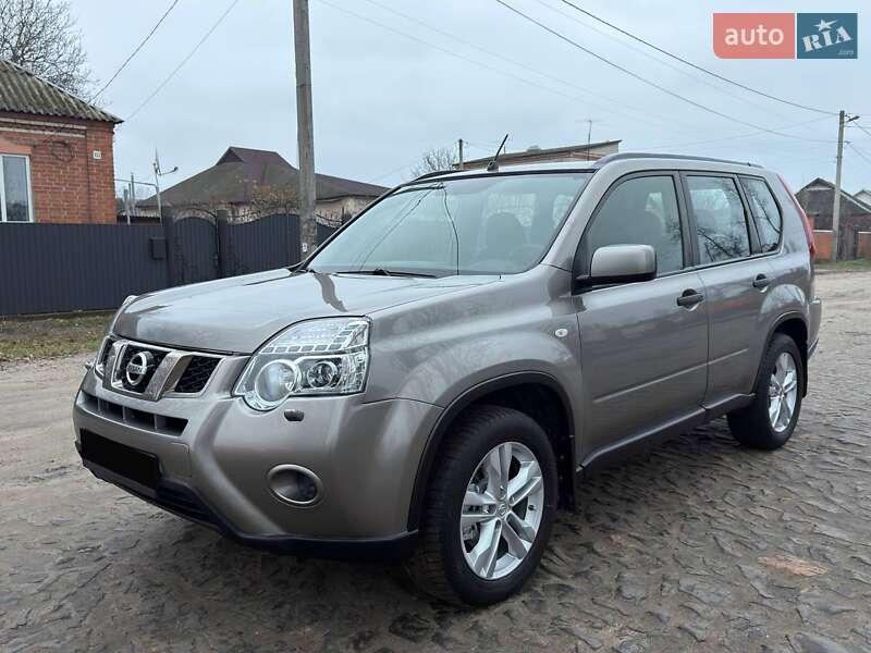Внедорожник / Кроссовер Nissan X-Trail 2011 в Ахтырке