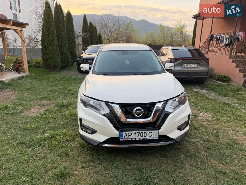 Позашляховик / Кросовер Nissan X-Trail 2018 в Хусті