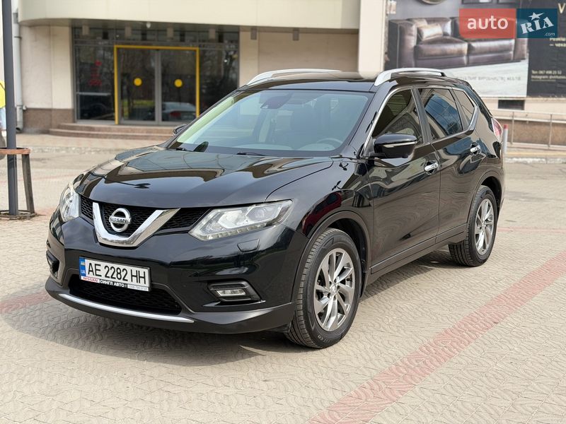 Позашляховик / Кросовер Nissan X-Trail 2014 в Дніпрі