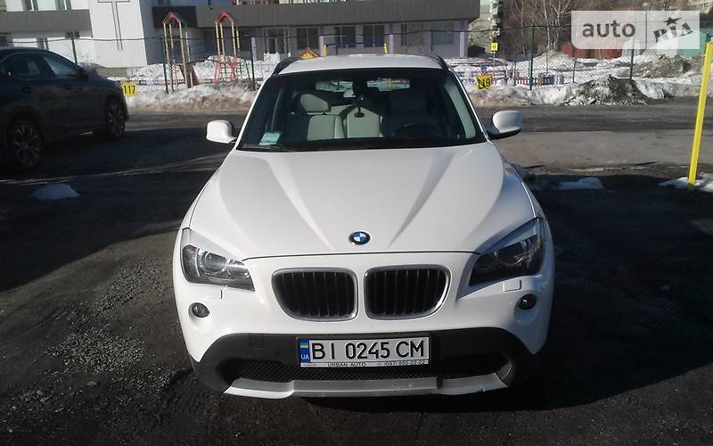 Седан BMW X1 2011 в Полтаве Седан BMW X1 2011 в Полтаве