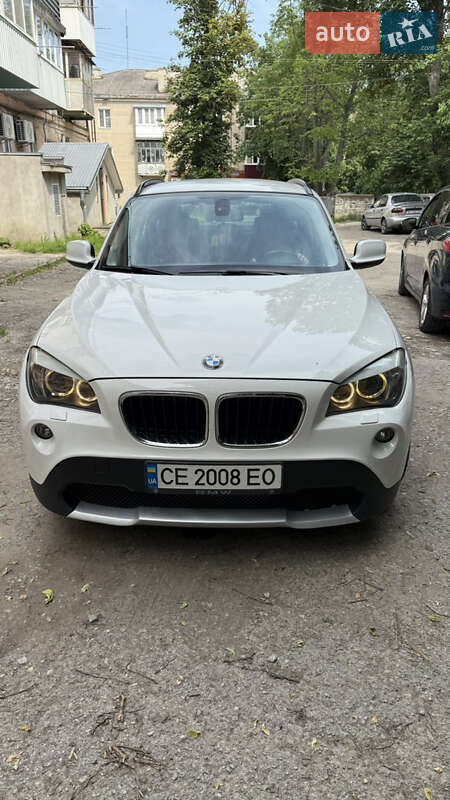 Внедорожник / Кроссовер BMW X1 2011 в Черновцах
