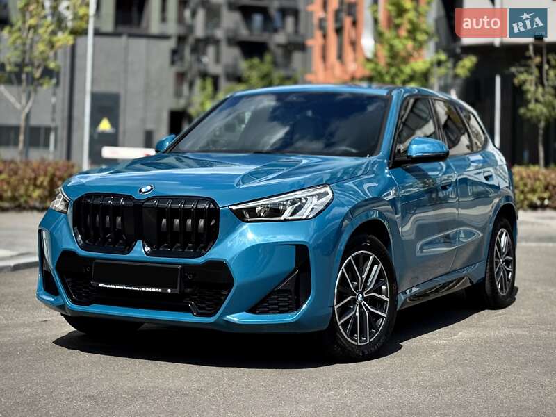 Внедорожник / Кроссовер BMW X1 2023 в Киеве
