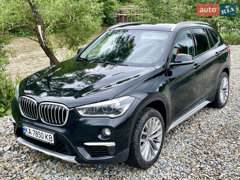 Внедорожник / Кроссовер BMW X1 2017 в Киеве