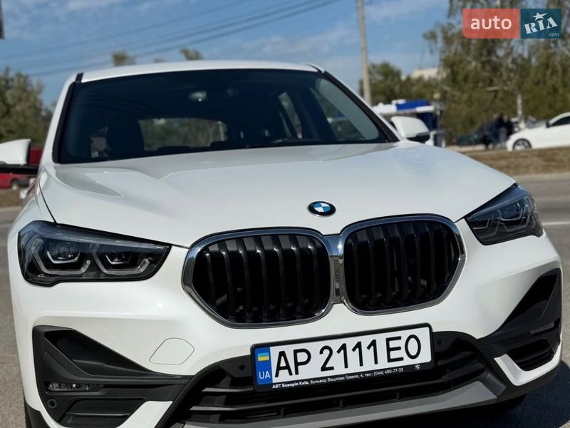 Внедорожник / Кроссовер BMW X1 2022 в Запорожье