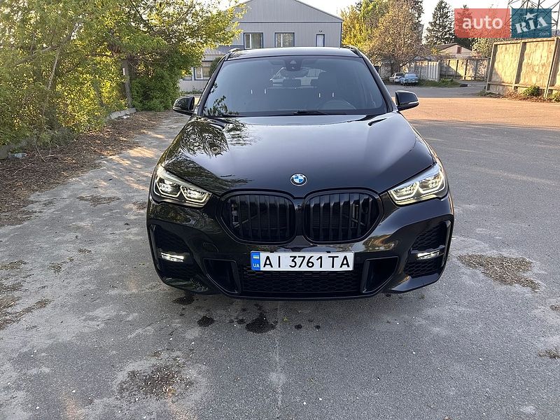 Внедорожник / Кроссовер BMW X1 2021 в Киеве