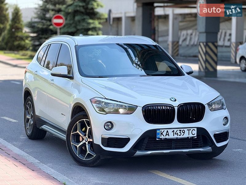 Внедорожник / Кроссовер BMW X1 2016 в Киеве