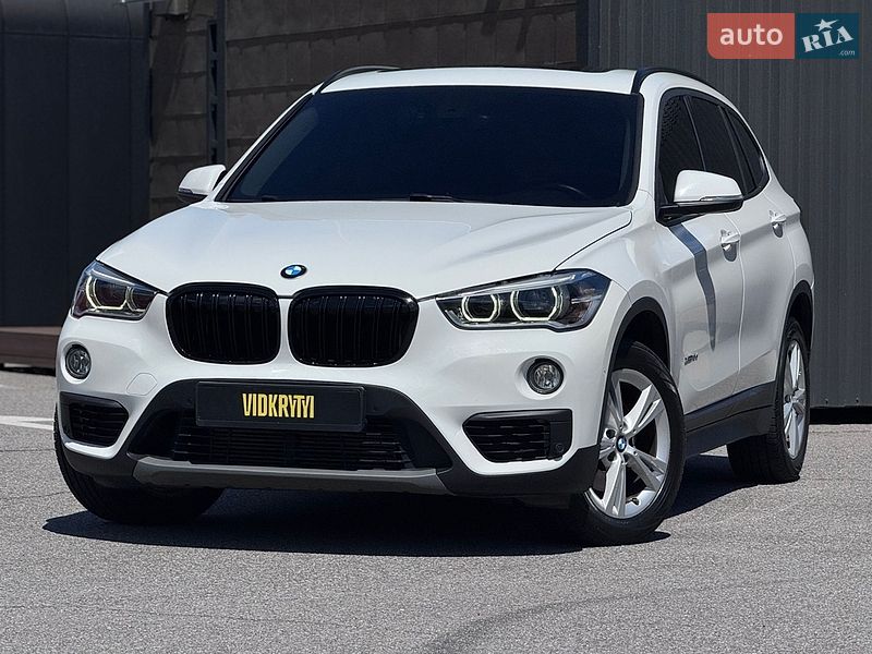 Внедорожник / Кроссовер BMW X1 2016 в Киеве