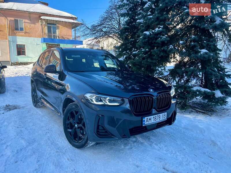 Внедорожник / Кроссовер BMW X3 2021 в Коростене